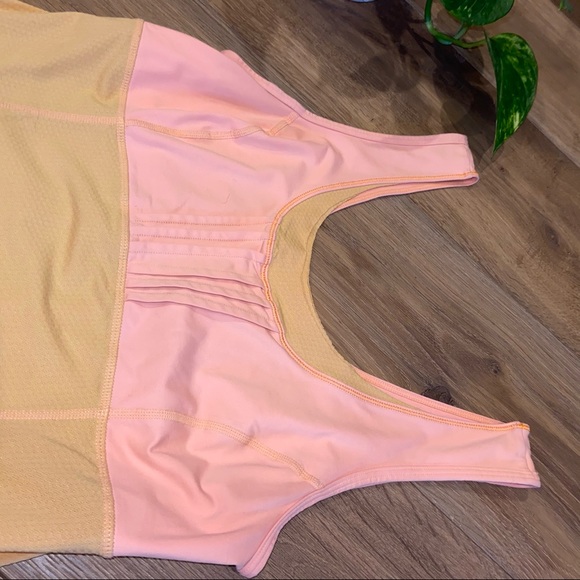 Lululemon Run Tame Me tank - Picture 3 of 5